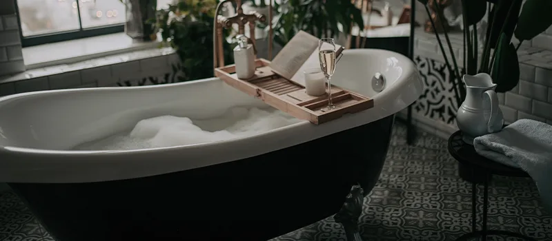 Full Bed Bathtub Replacement in York, Toronto