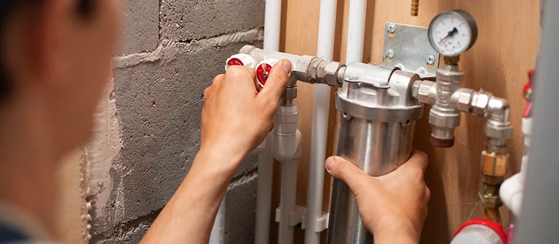 Plumbers to Fix Water Pressure Issues in House in York, Toronto